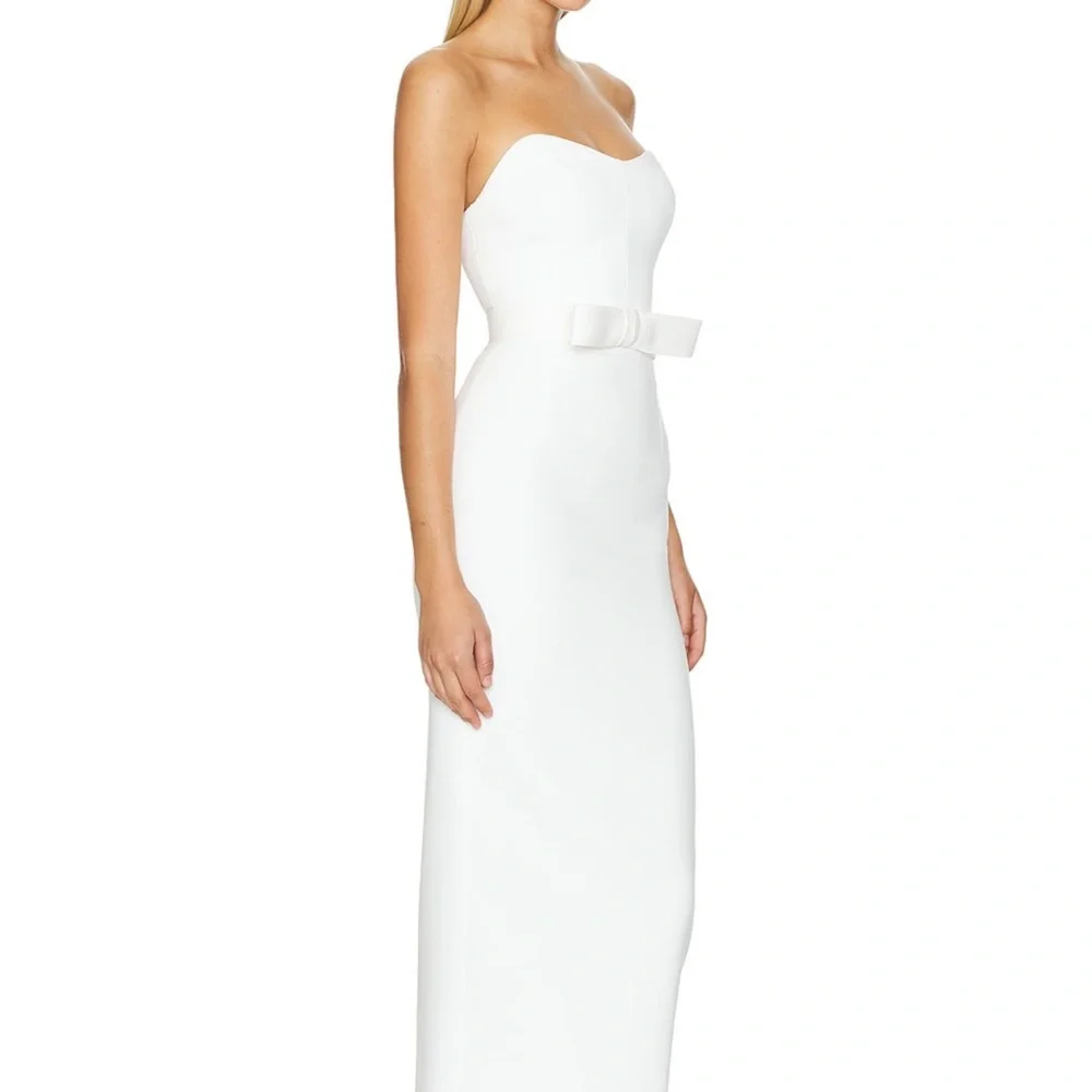 Nole Dress in Temple White US4 - Picture 2 of 6
